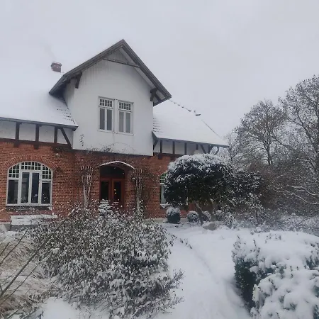 Vakantiehuis Jugendstilvilla Auf Altem Bauernhof